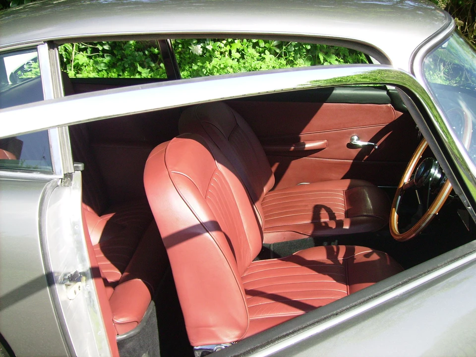 1962 Aston Martin DB4 - Image 5 of 6