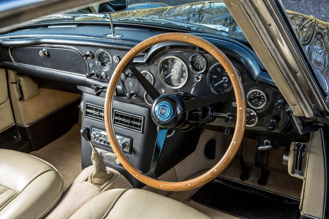 1962 Aston Martin DB4 Vantage - Image 30 of 31