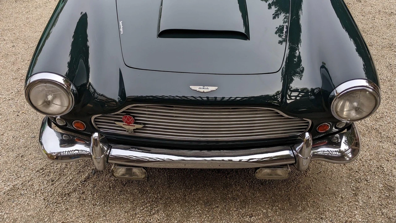 1962 Aston Martin DB4 - Image 30 of 31