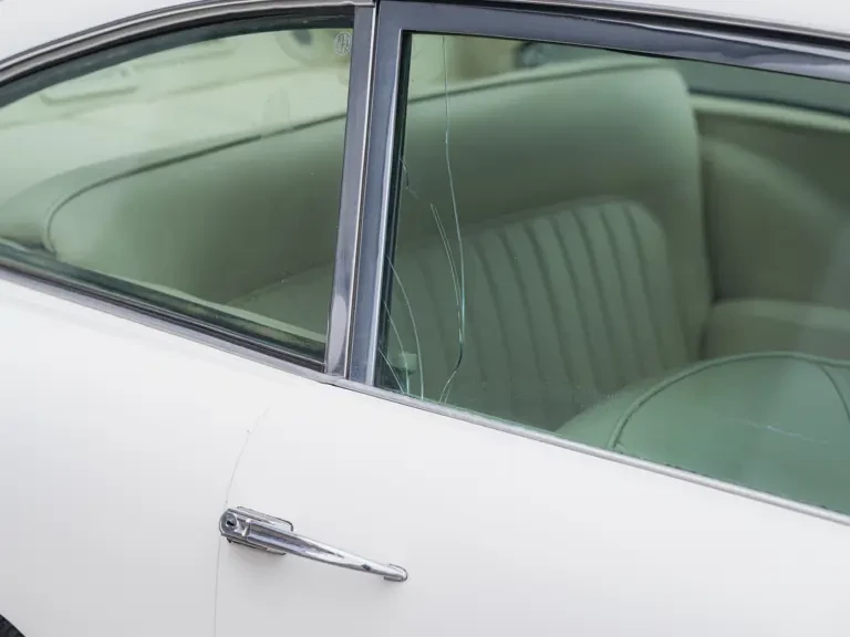 1962 Aston Martin DB4 - Image 30 of 31