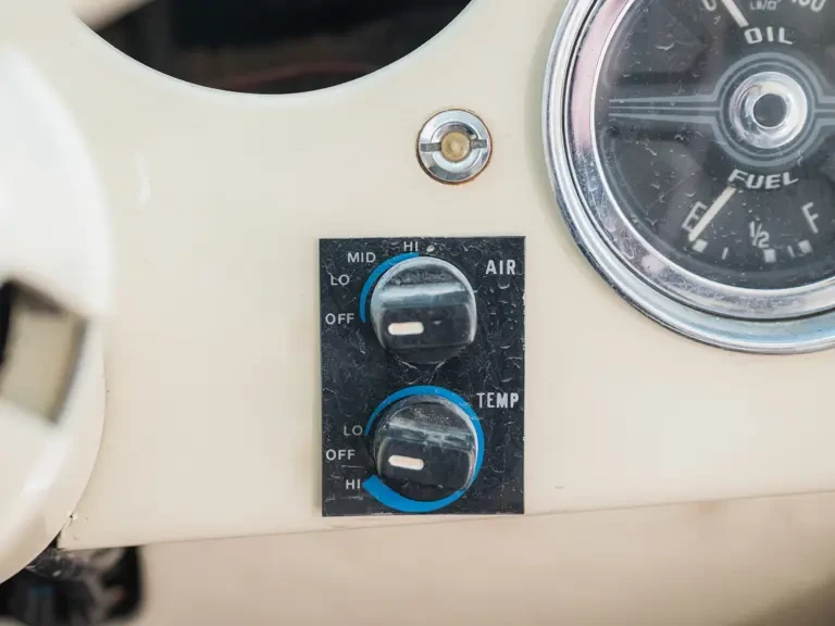 1962 Aston Martin DB4 - Image 17 of 31