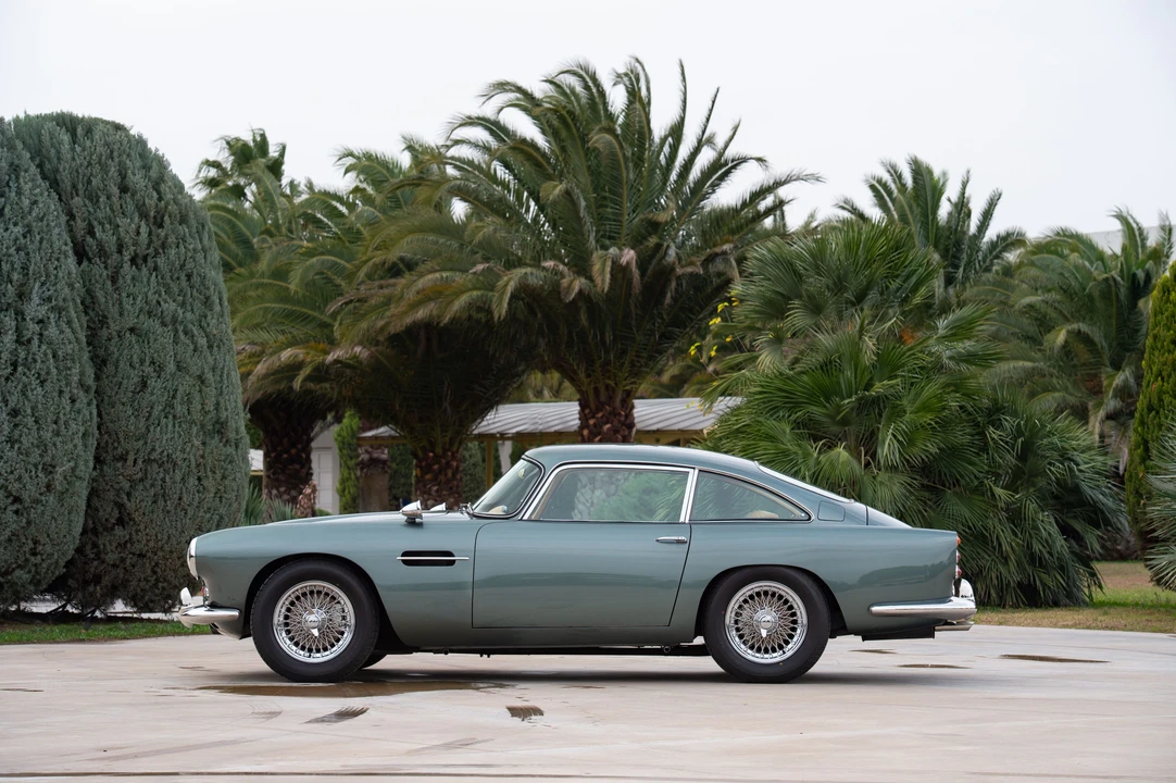 1962 Aston Martin DB4 - Image 16 of 16