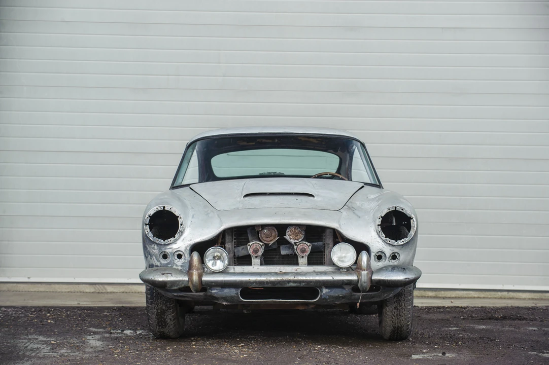 1962 Aston Martin DB4 - Image 9 of 14