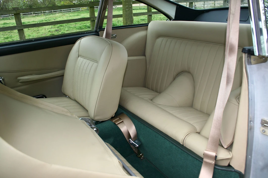 1962 Aston Martin DB4 - Image 6 of 7