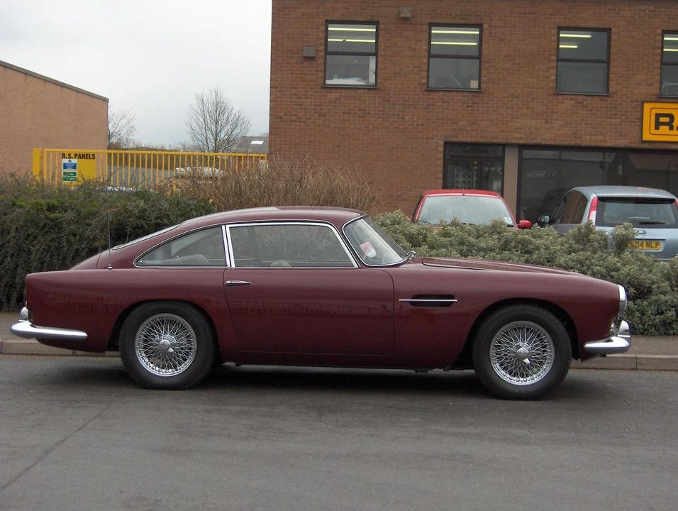 1962 Aston Martin DB4 Vantage - Image 4 of 5
