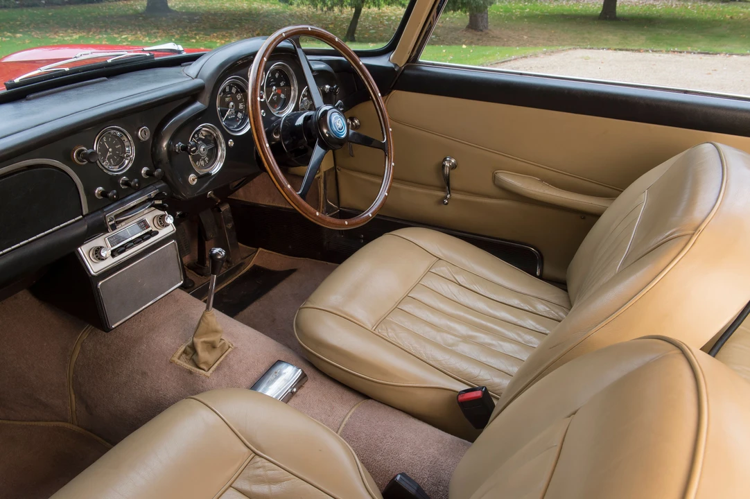 1962 Aston Martin DB4 Vantage - Image 29 of 31