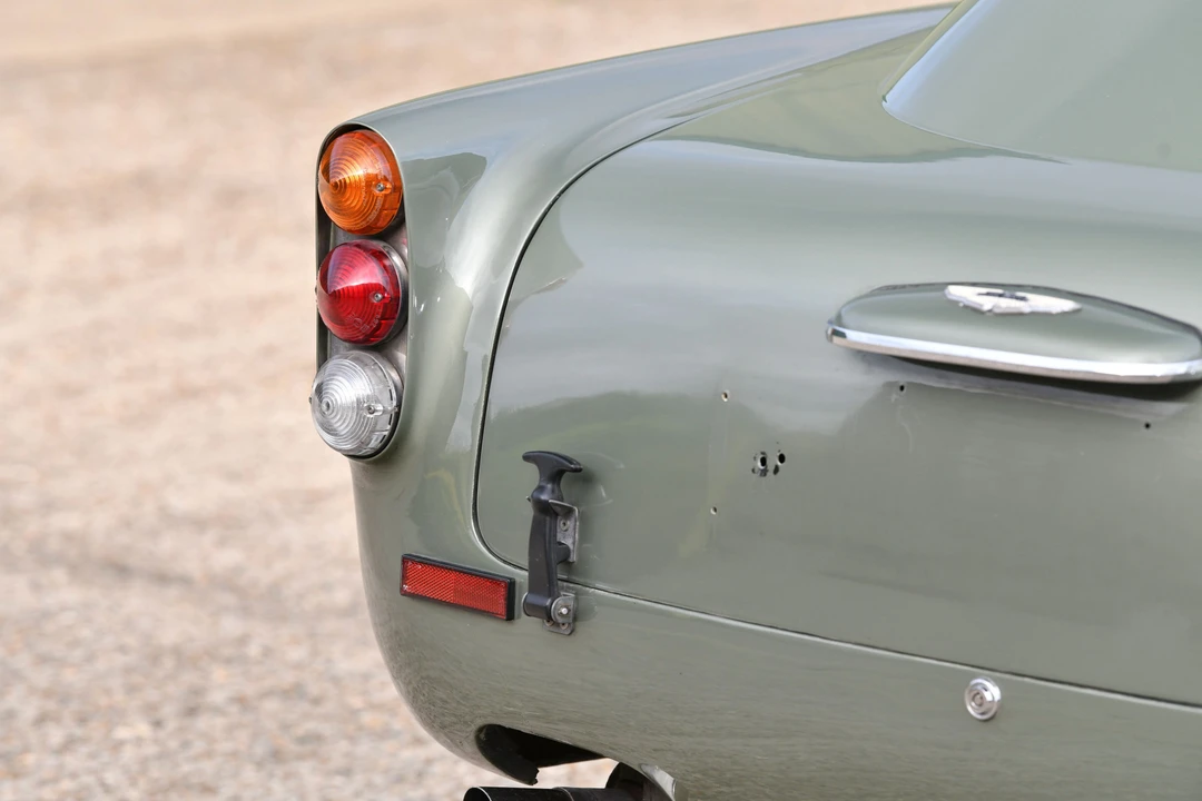 1962 Aston Martin DB4 Vantage - Image 31 of 31