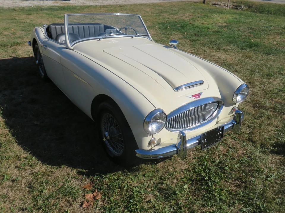 1962 Austin-Healey 3000 Mark II - Image 5 of 21