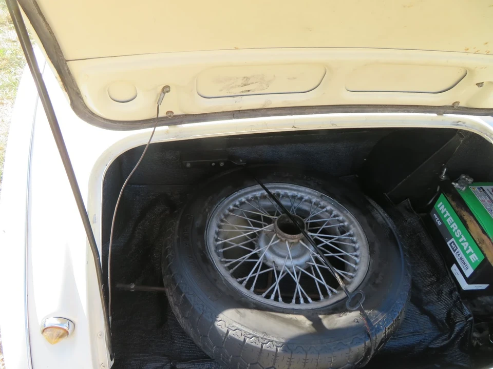 1962 Austin-Healey 3000 Mark II - Image 18 of 21