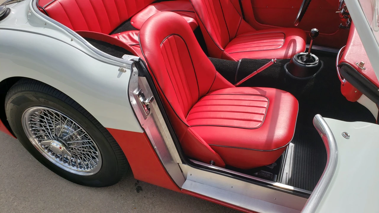 1962 Austin-Healey 3000 Mark II - Image 30 of 31