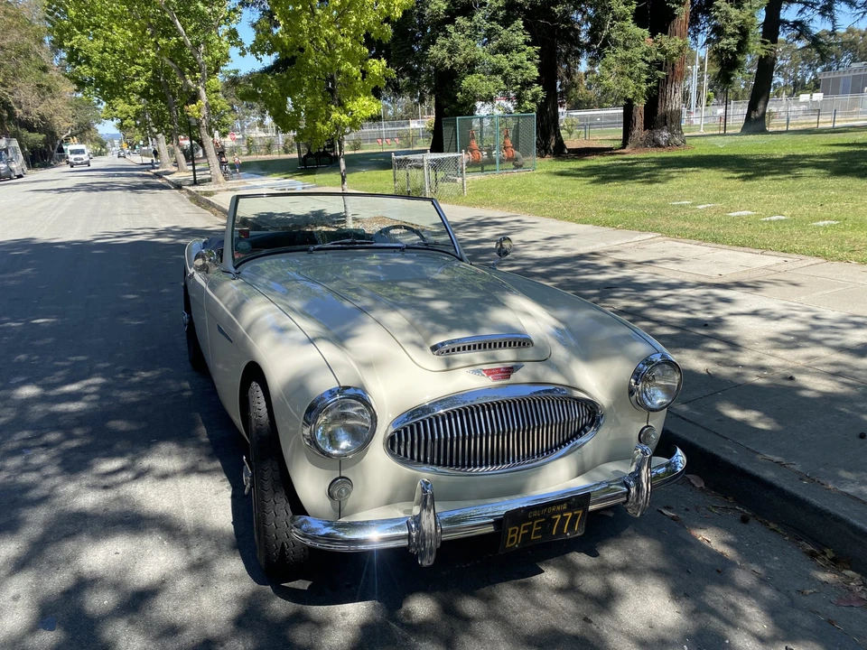 1962 Austin-Healey 3000 Mark II - Image 4 of 31