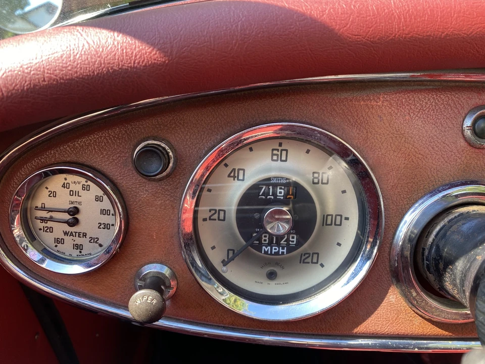 1962 Austin-Healey 3000 Mark II - Image 28 of 31