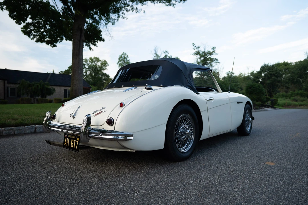 1962 Austin-Healey 3000 Mark II - Image 10 of 31