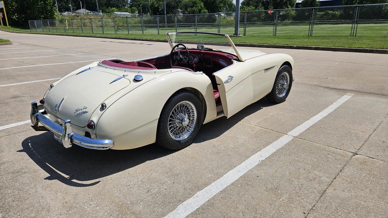 1962 Austin-Healey 3000 Mark II - Image 14 of 31