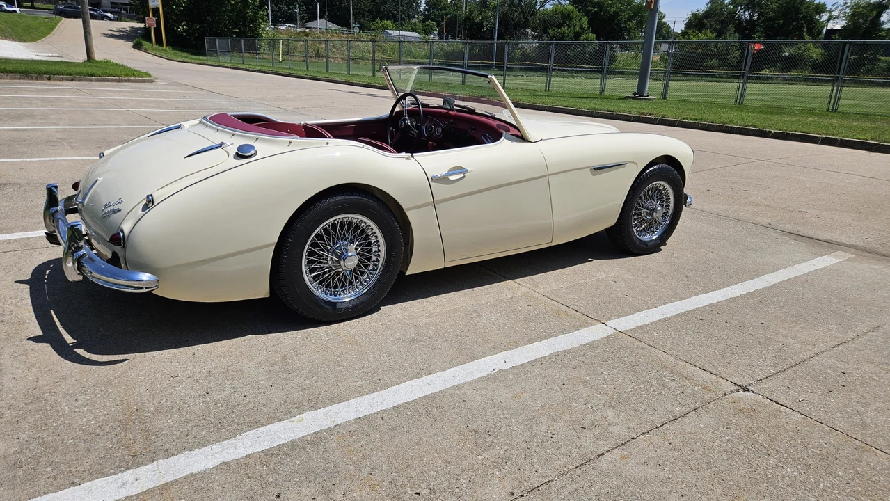 1962 Austin-Healey 3000 Mark II - Image 15 of 31