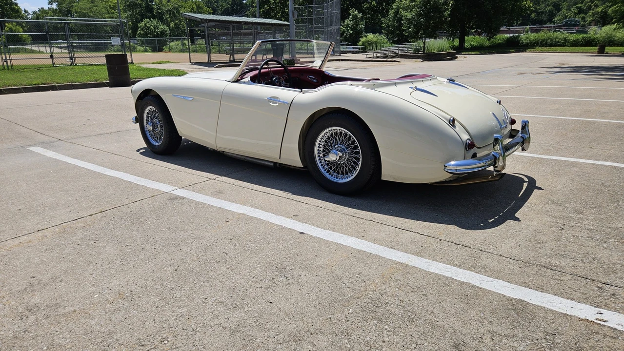 1962 Austin-Healey 3000 Mark II - Image 10 of 31
