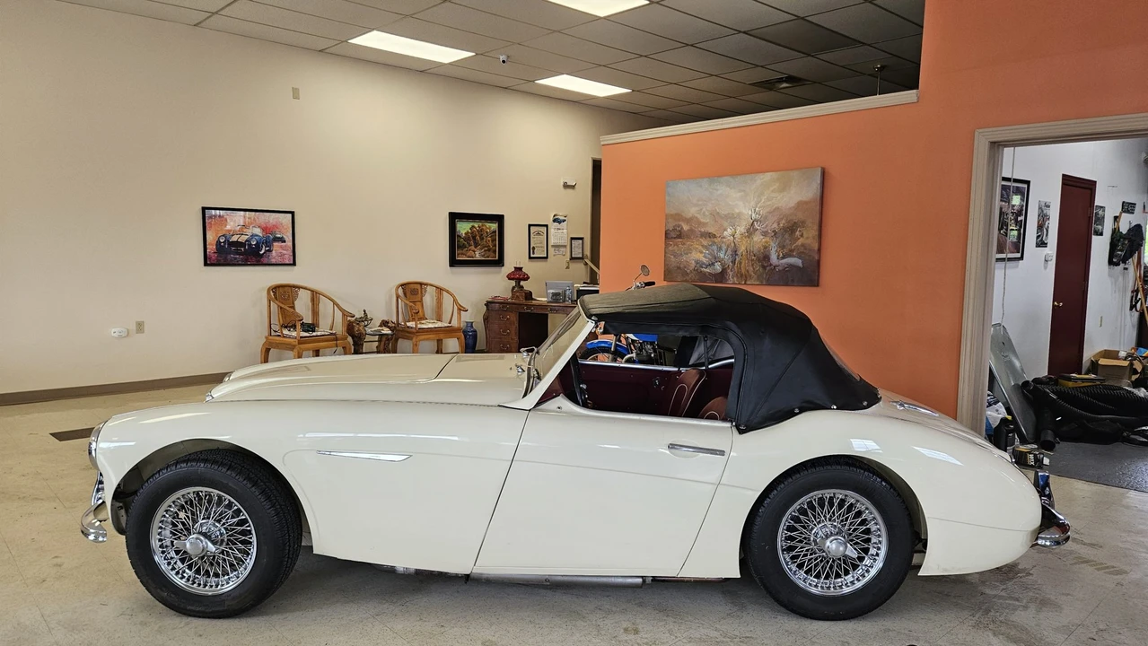 1962 Austin-Healey 3000 Mark II - Image 31 of 31