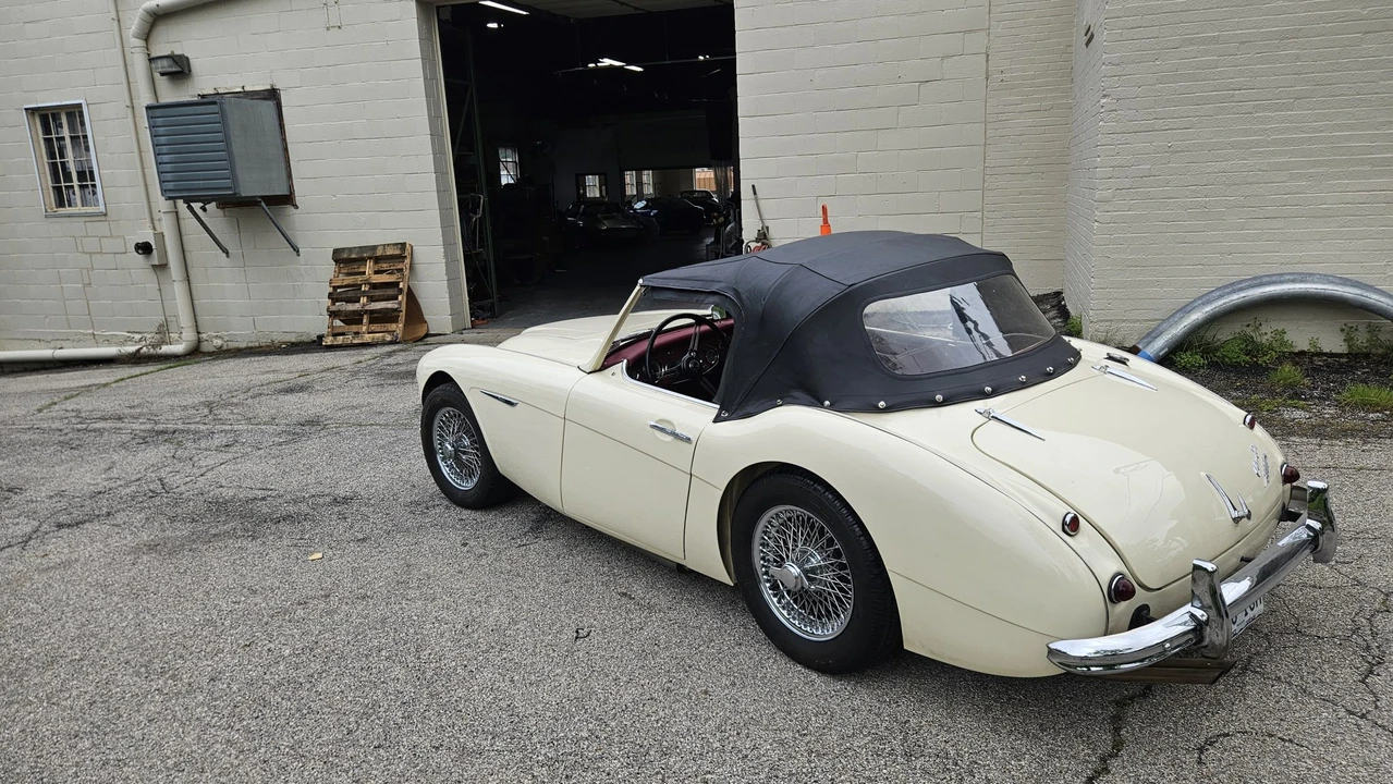 1962 Austin-Healey 3000 Mark II - Image 21 of 31