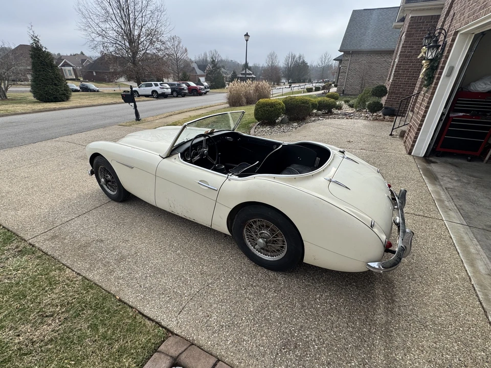 1962 Austin-Healey 3000 Mark II - Image 11 of 31