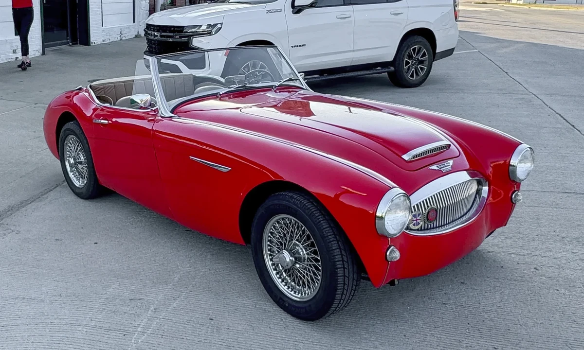 1962 Austin-Healey 3000 Mark II - Image 2 of 31