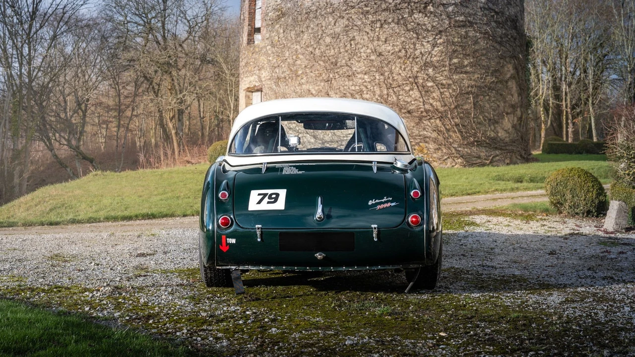 1962 Austin-Healey 3000 Mark II - Image 4 of 31