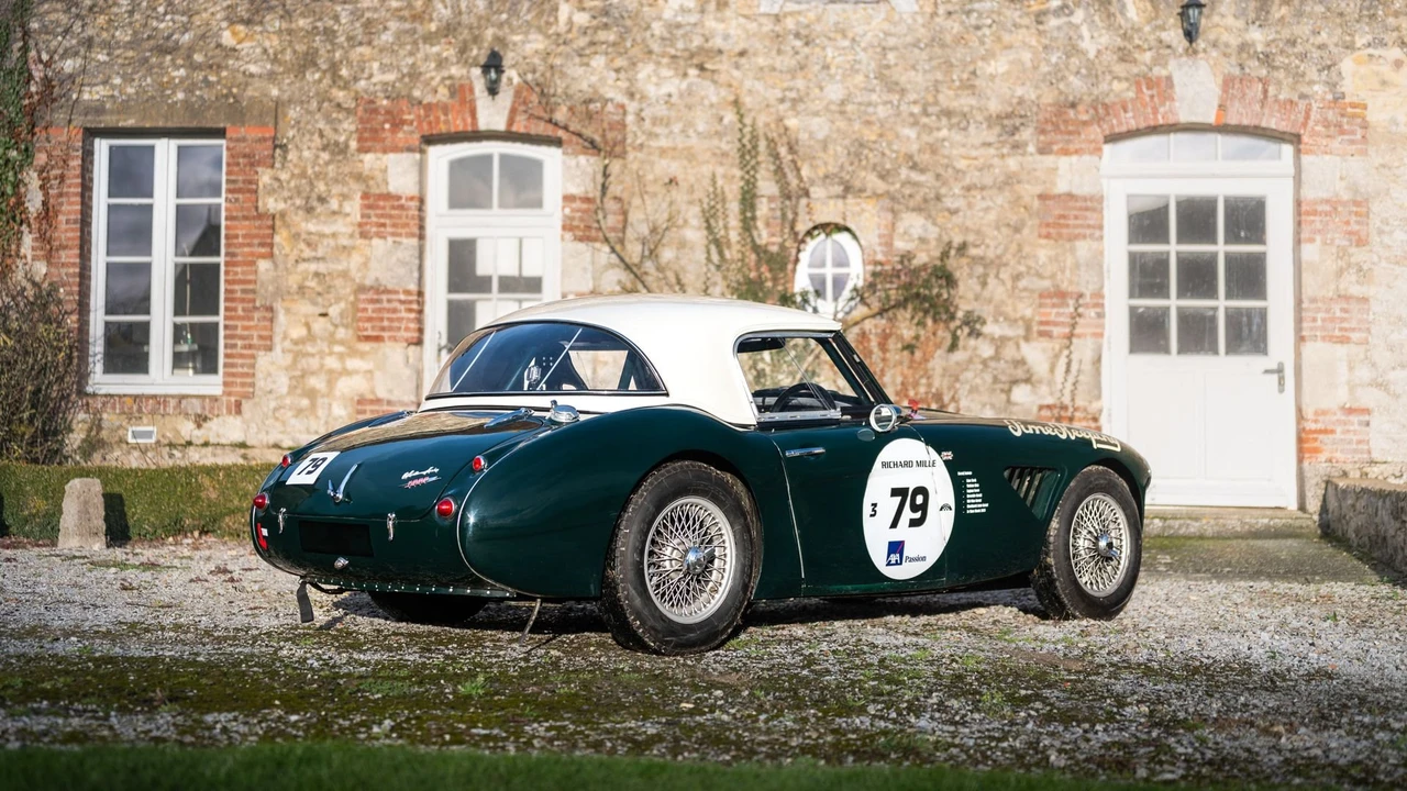 1962 Austin-Healey 3000 Mark II - Image 16 of 31