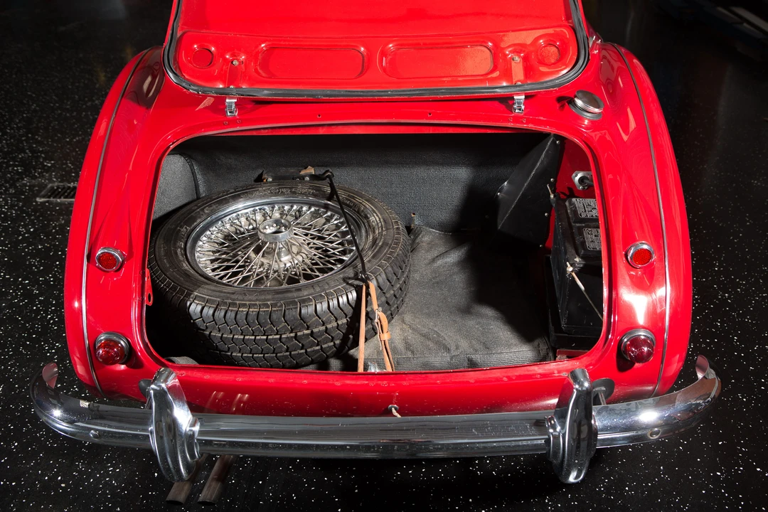 1962 Austin-Healey 3000 Mark II - Image 8 of 24
