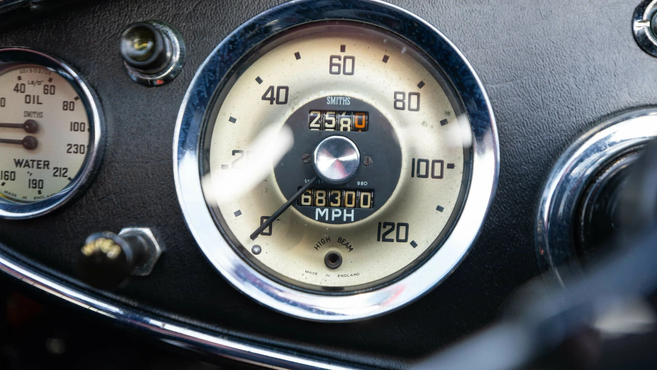 1962 Austin-Healey 3000 Mark II - Image 29 of 29