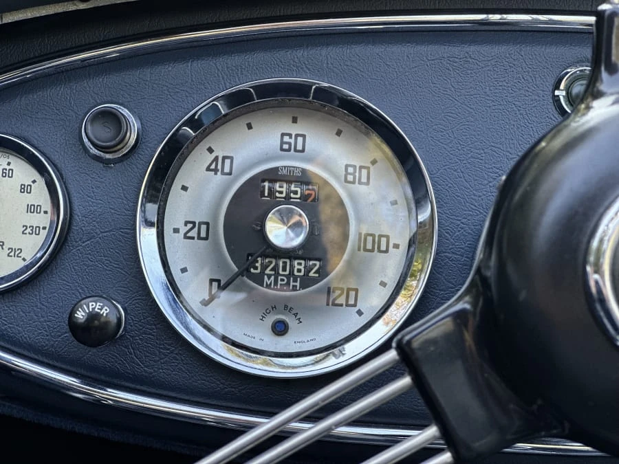 1962 Austin-Healey 3000 Mark II - Image 14 of 27