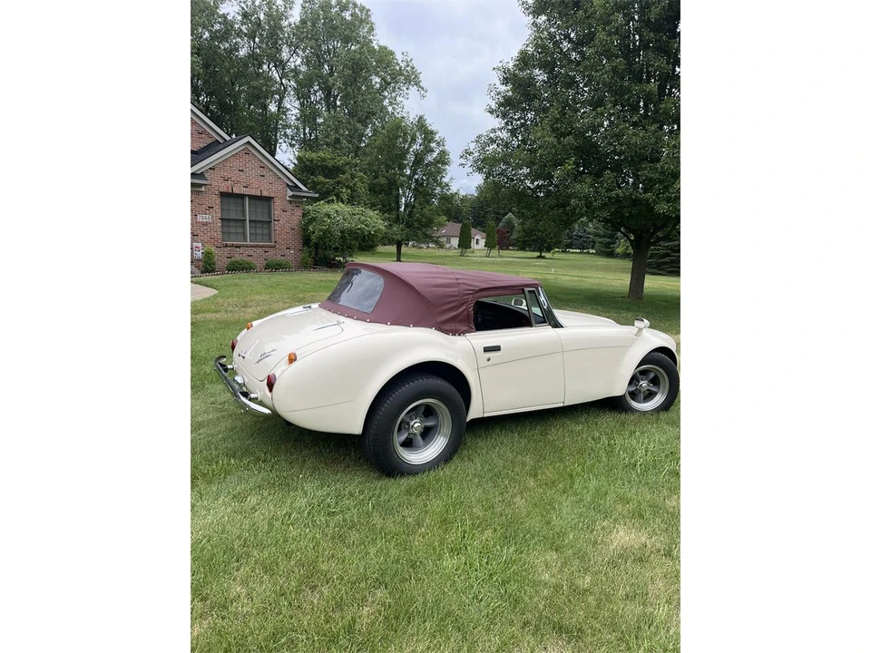 1962 Austin-Healey 3000 Mark II - Image 2 of 18