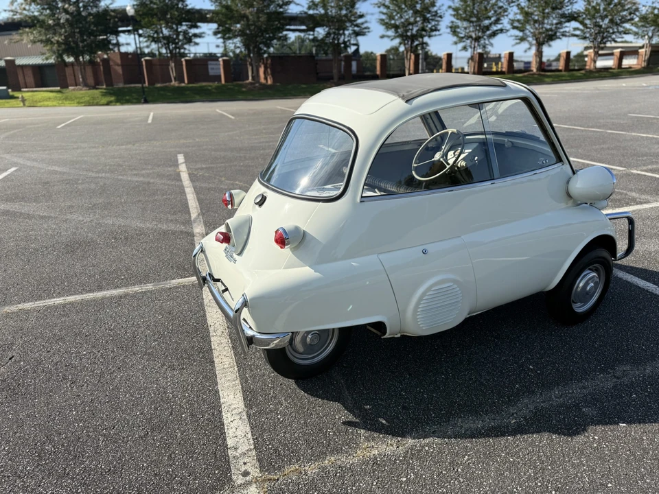 1962 BMW Isetta - Image 31 of 31