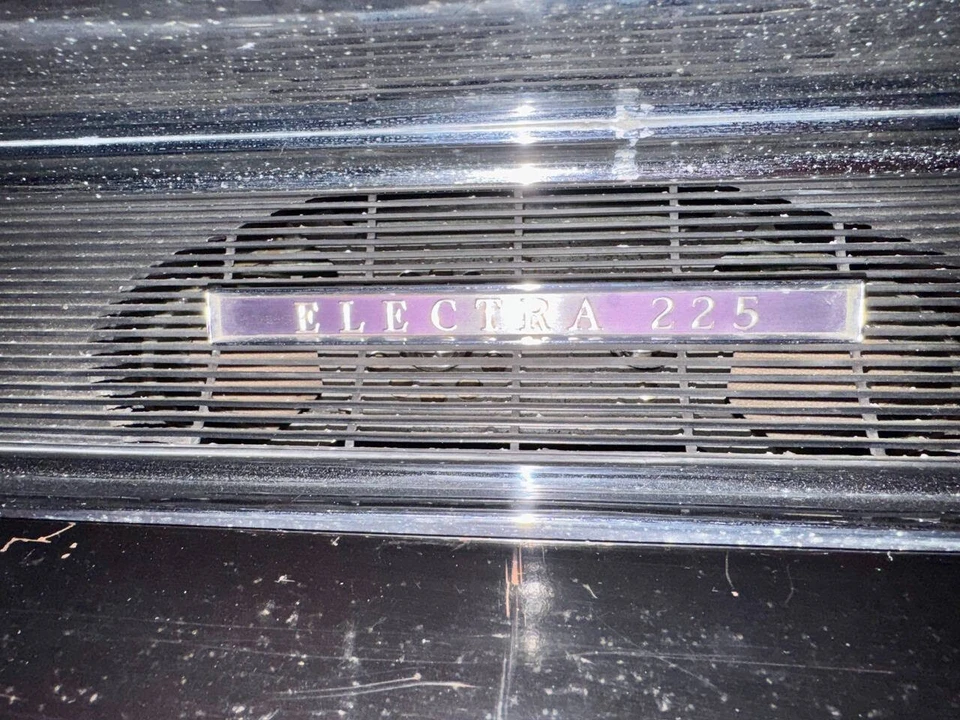 1962 Buick Electra - Image 25 of 31