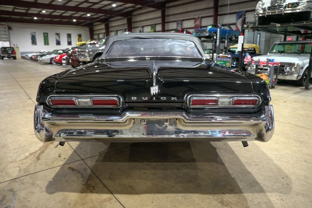 1962 Buick Electra - Image 21 of 21