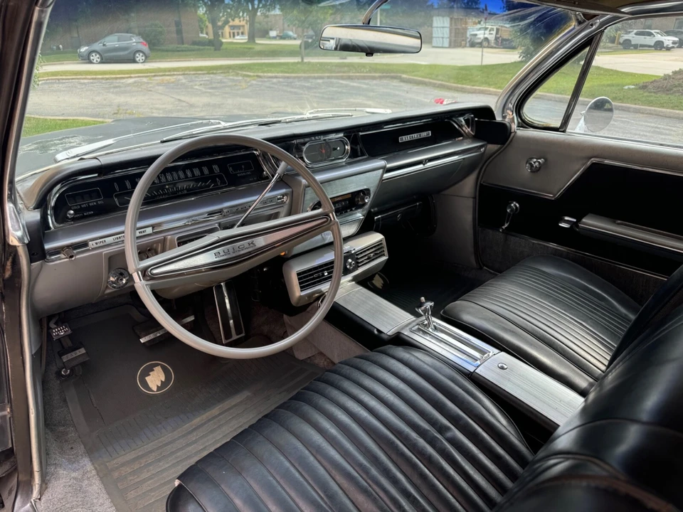 1962 Buick Electra - Image 21 of 31