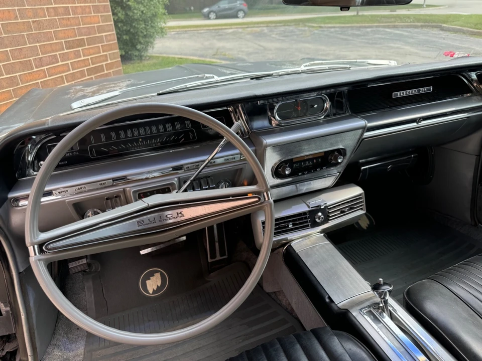 1962 Buick Electra - Image 22 of 31