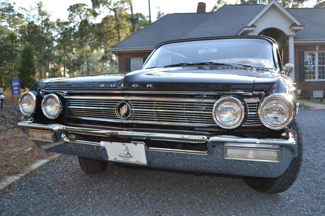 1962 Buick Electra - Image 8 of 31