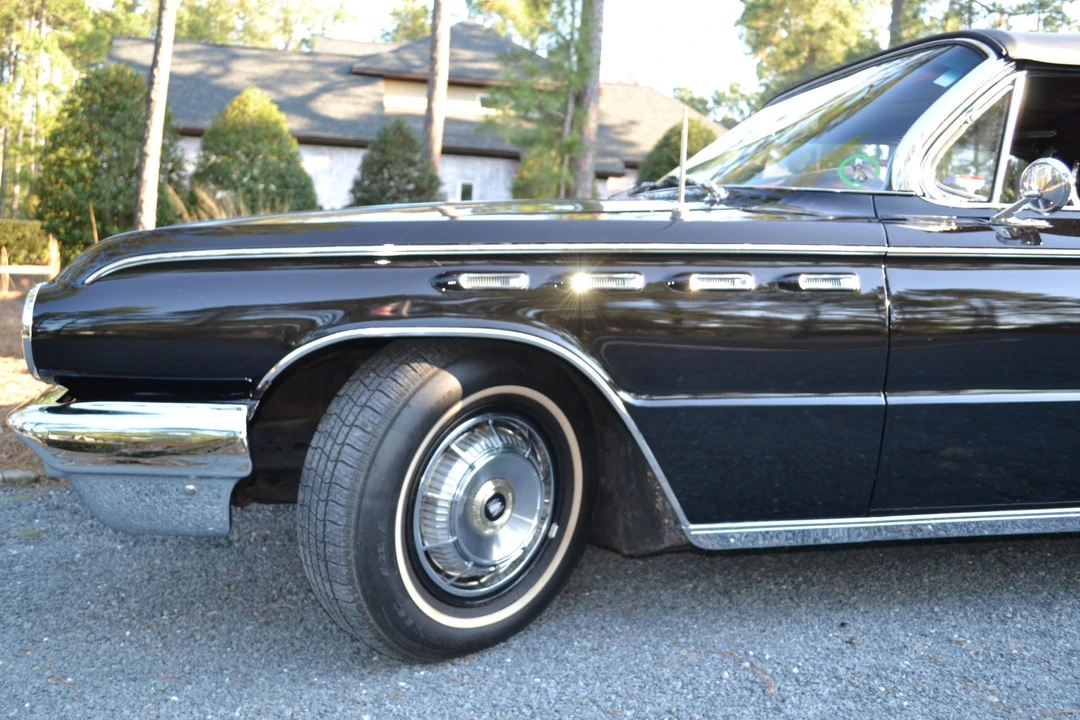 1962 Buick Electra - Image 11 of 31