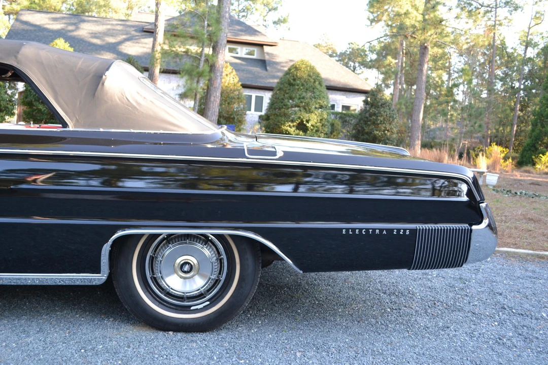 1962 Buick Electra - Image 13 of 31