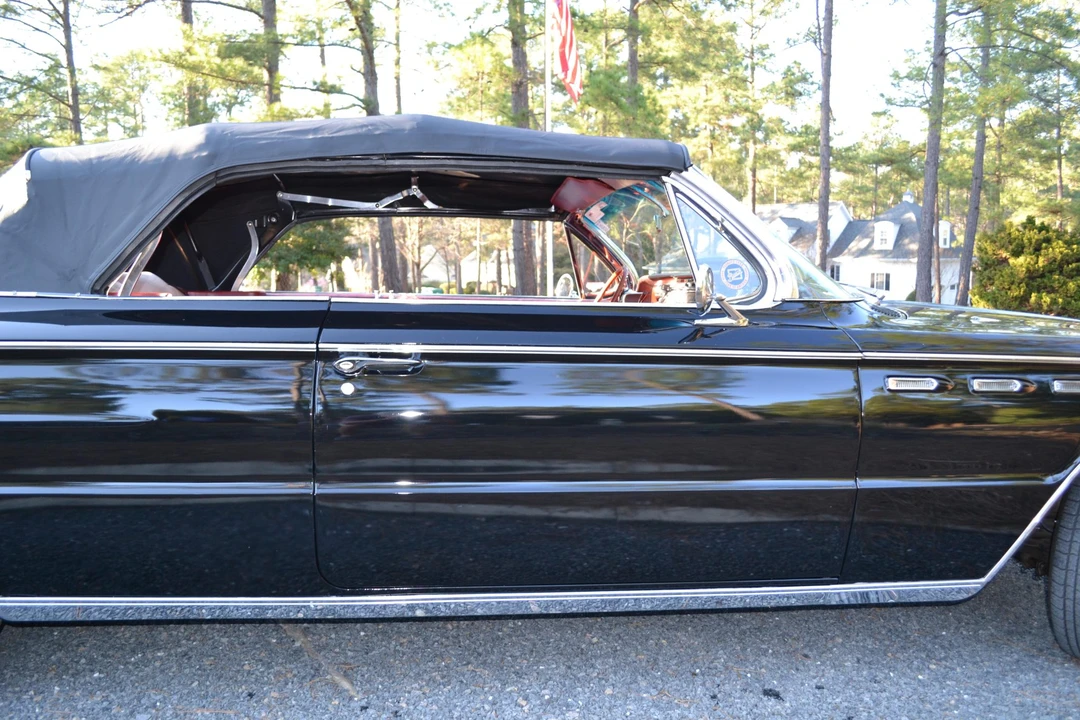 1962 Buick Electra - Image 17 of 31