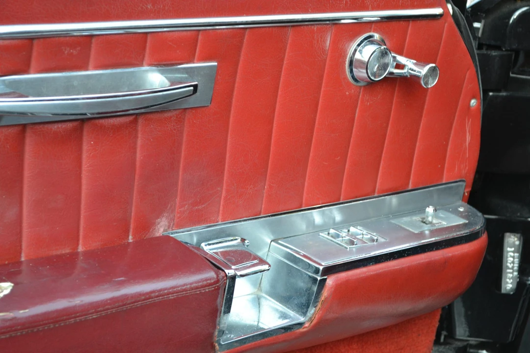 1962 Buick Electra - Image 27 of 31