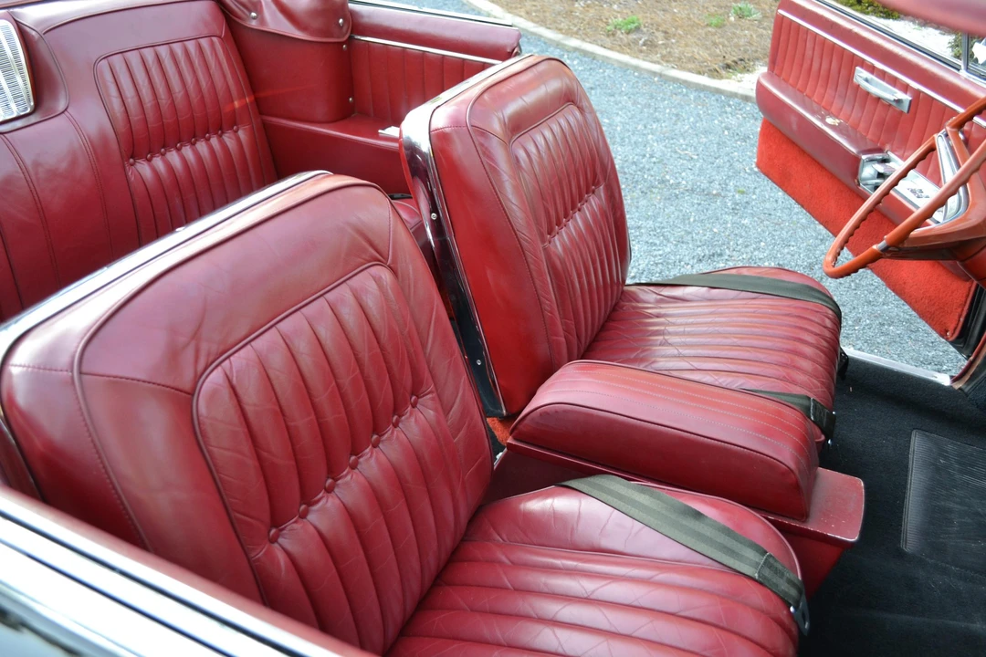 1962 Buick Electra - Image 25 of 31