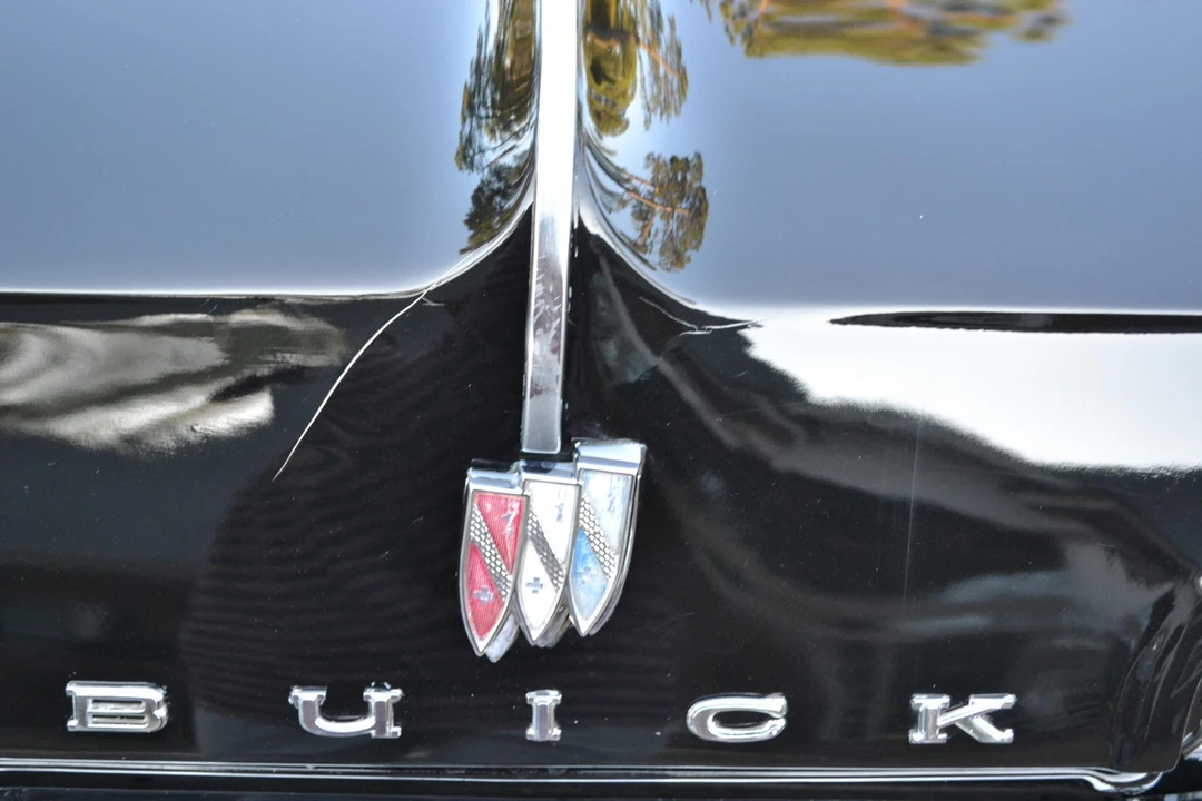 1962 Buick Electra - Image 19 of 31