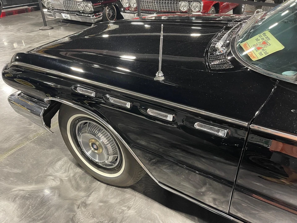 1962 Buick Electra - Image 17 of 31