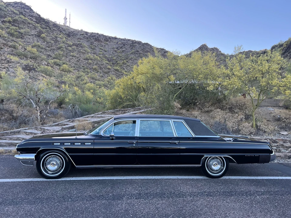 1962 Buick Electra - Image 12 of 31