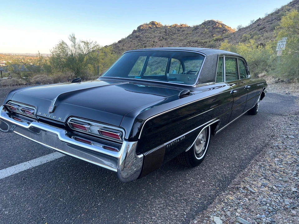 1962 Buick Electra - Image 9 of 31