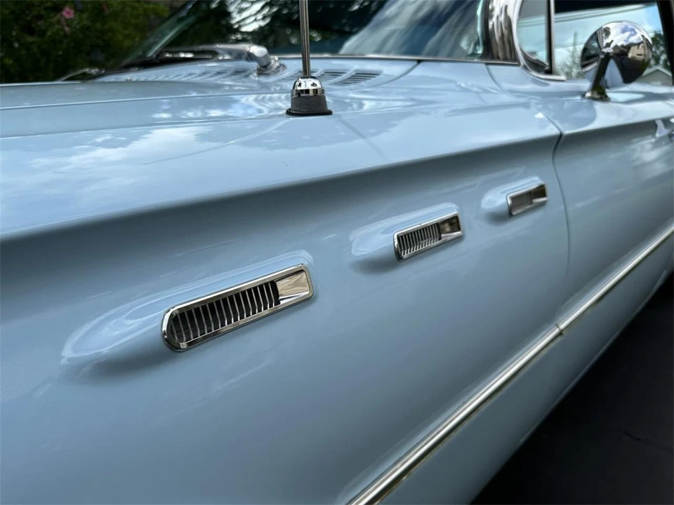 1962 Buick Invicta - Image 22 of 31