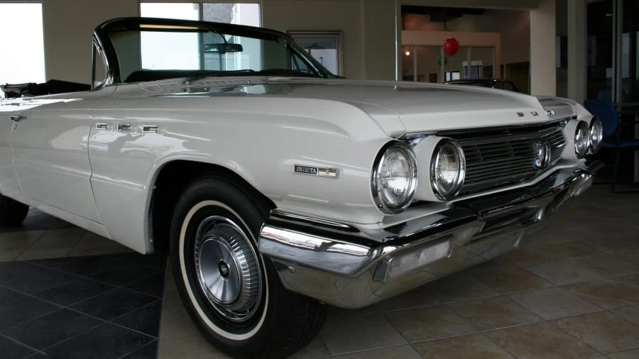 1962 Buick Invicta - Image 9 of 9