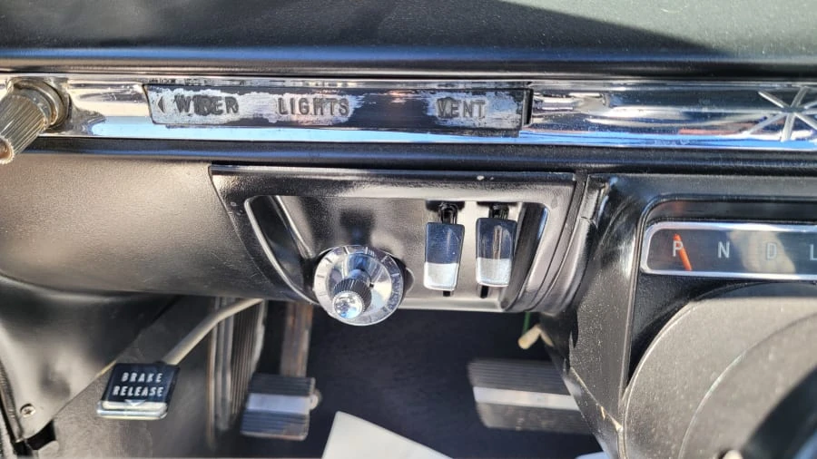 1962 Buick Invicta - Image 18 of 27