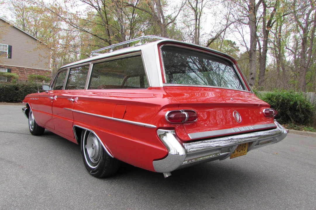 1962 Buick Invicta - Image 15 of 31