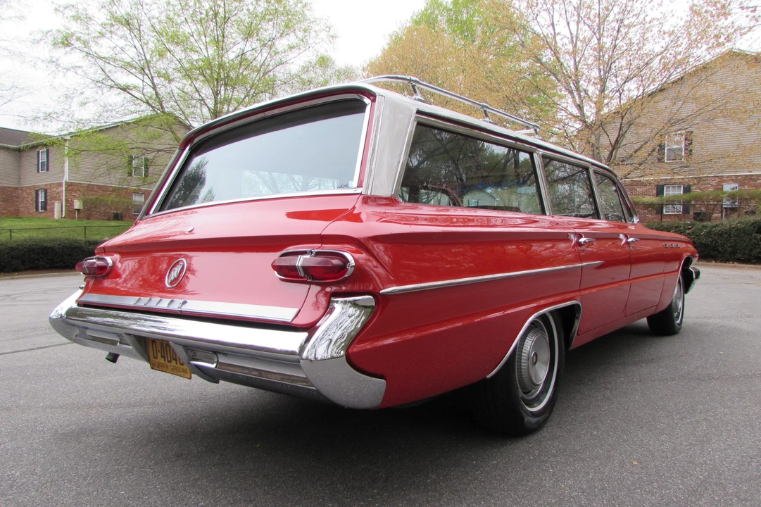 1962 Buick Invicta - Image 12 of 31